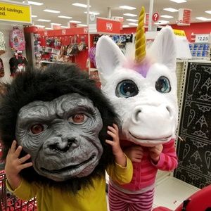 Meet your Posher, Corinne